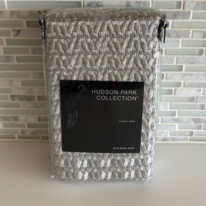 Hudson Park Collection Marble Wave Euro Pillow Sham